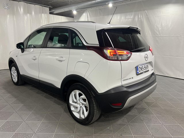 Opel Crossland X 6