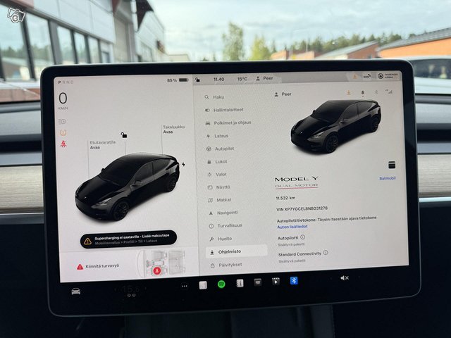 Tesla Model Y 11