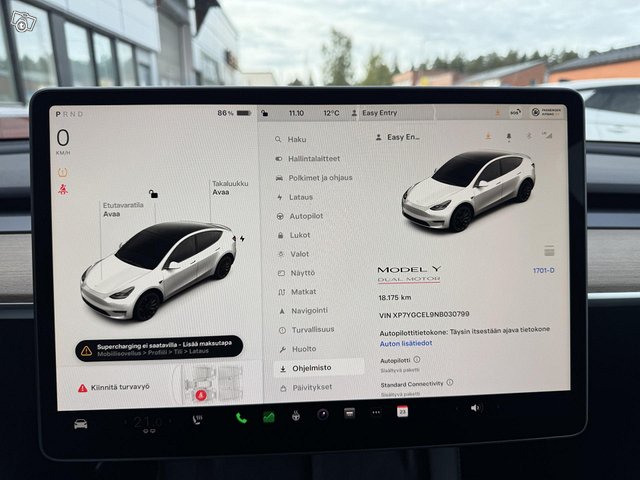 Tesla Model Y 14