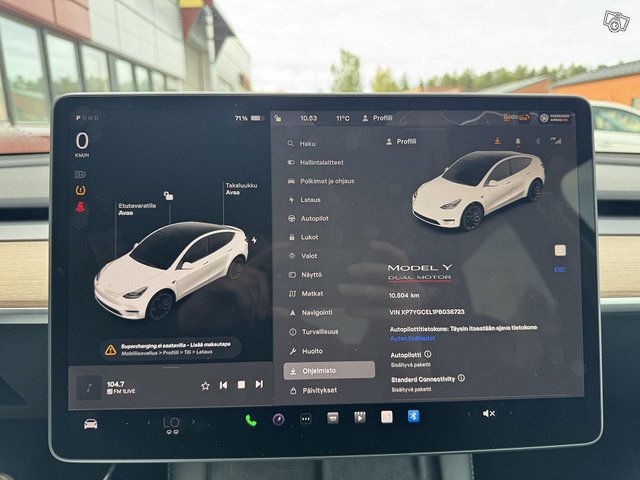 Tesla Model Y 13