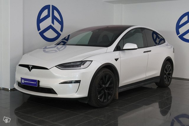 Tesla Model X 1