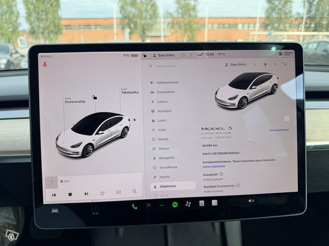 Tesla Model 3 18