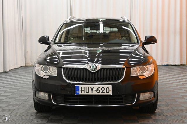 Skoda Superb 2