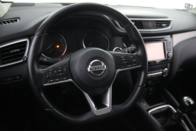 Nissan Qashqai 15