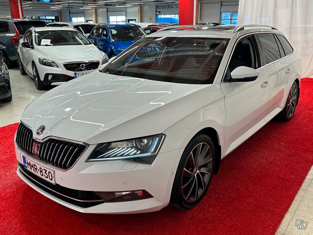 Skoda Superb 8