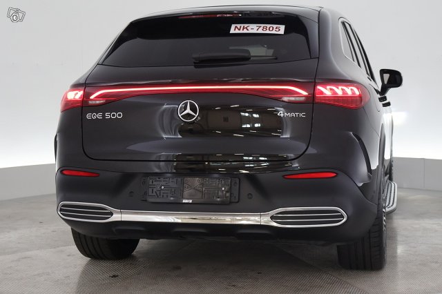 Mercedes-Benz EQE SUV 9