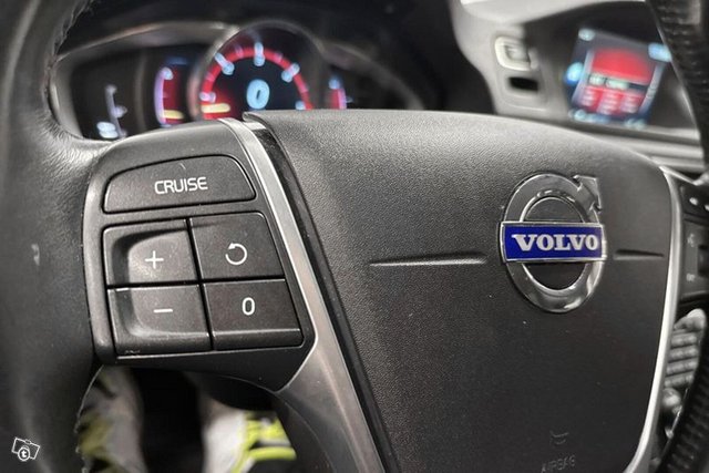 Volvo XC70 21