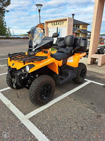 Can-Am Outlander 570 Max ABS, kuva 1