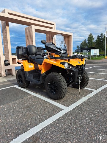 Can-Am Outlander 570 Max ABS 2