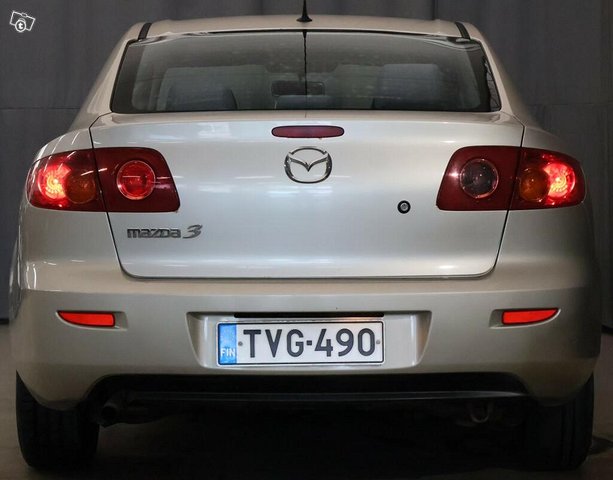 Mazda 3 5