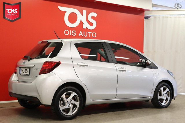 Toyota Yaris 5