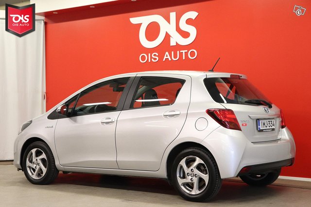 Toyota Yaris 8