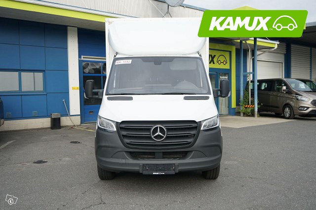 Mercedes-Benz Sprinter 11