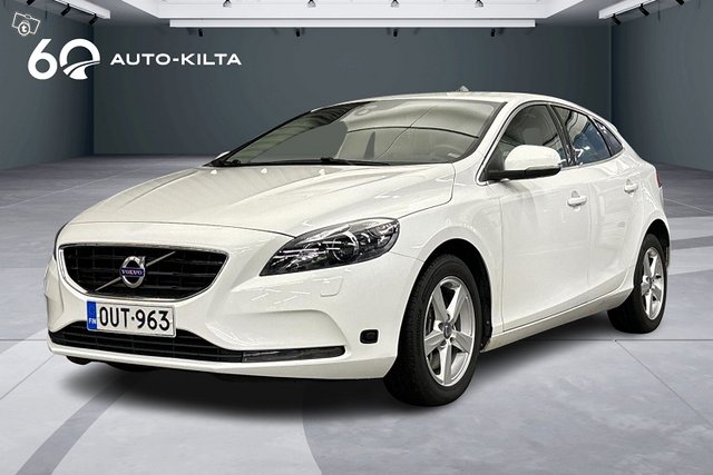 Volvo V40 1