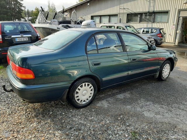 Toyota Carina 6