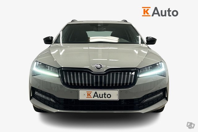 SKODA Superb 4