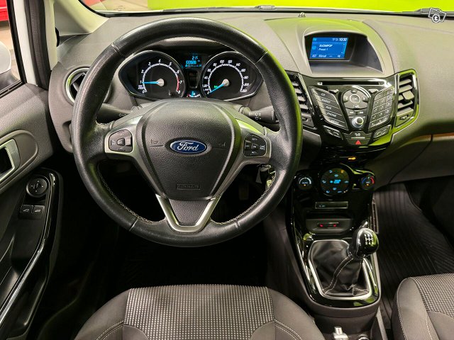 Ford Fiesta 9