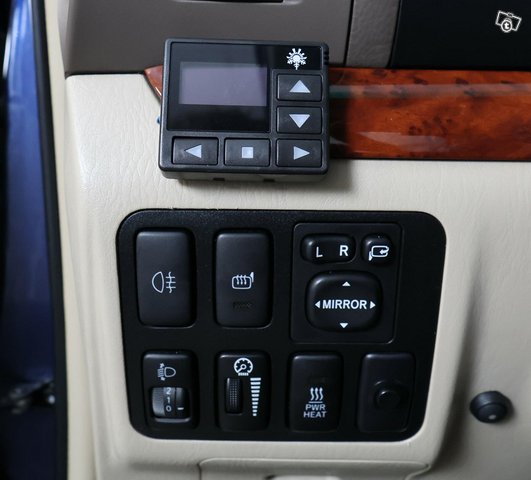 Toyota Land Cruiser 21