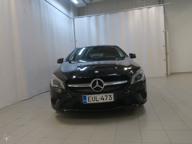 MERCEDES-BENZ CLA 7