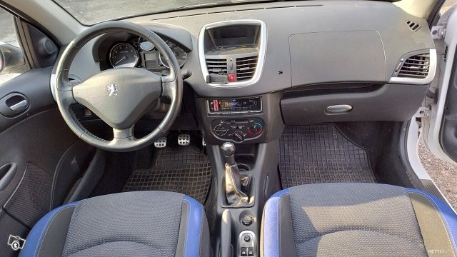 Peugeot 206+ 7