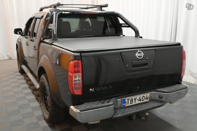 Nissan Navara 5