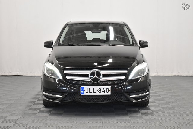 Mercedes-Benz B 2