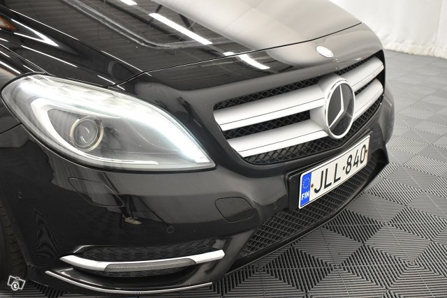 Mercedes-Benz B 10