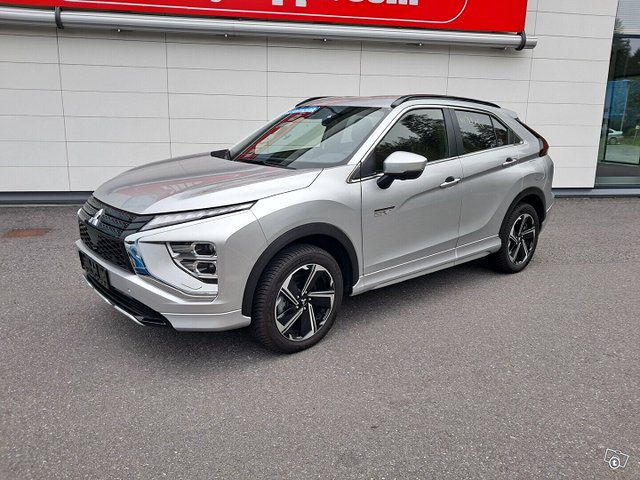 MITSUBISHI ECLIPSE CROSS 1