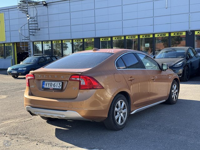 Volvo S60 5