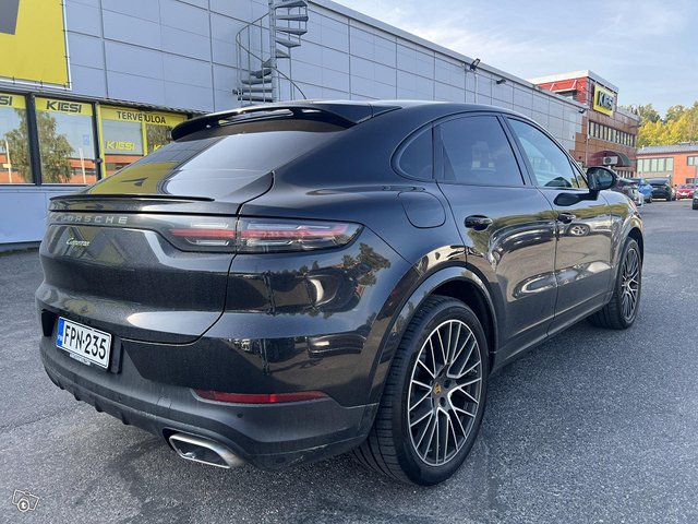 Porsche Cayenne 2