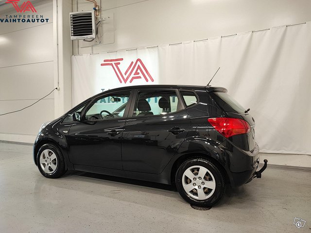 Kia Venga 4