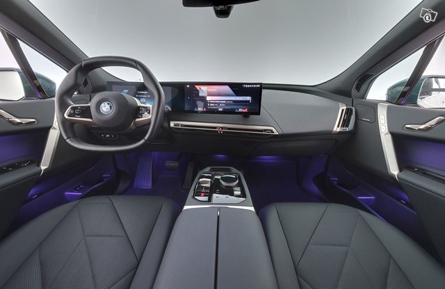 BMW IX 9