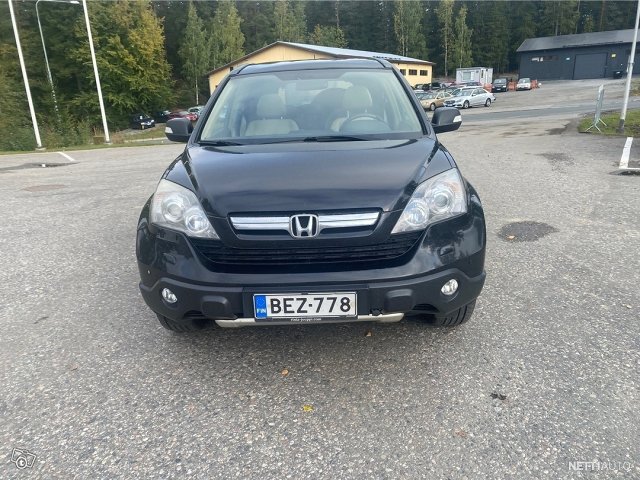 Honda CR-V 8