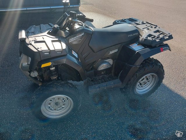 Polaris Hawkeye 300 maastomönkijä (2007) 1