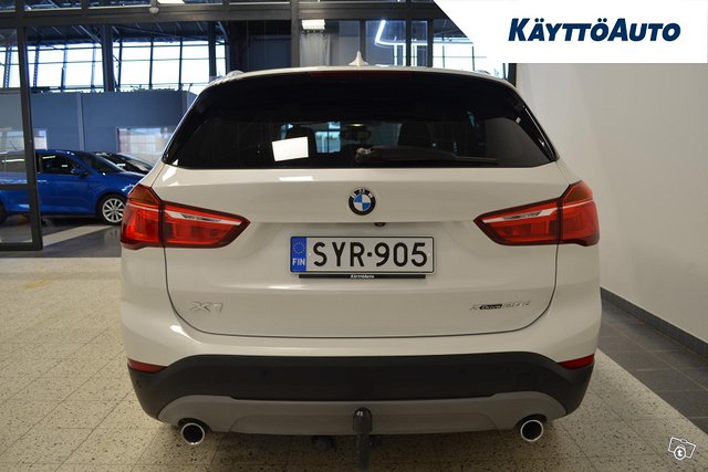 BMW X1 6