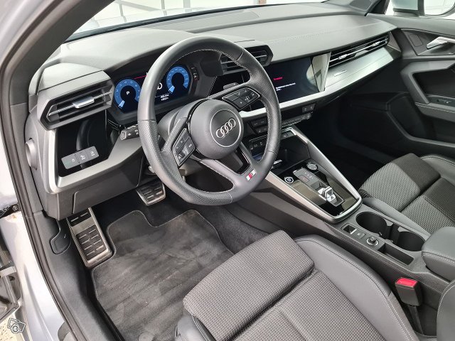 AUDI A3 7