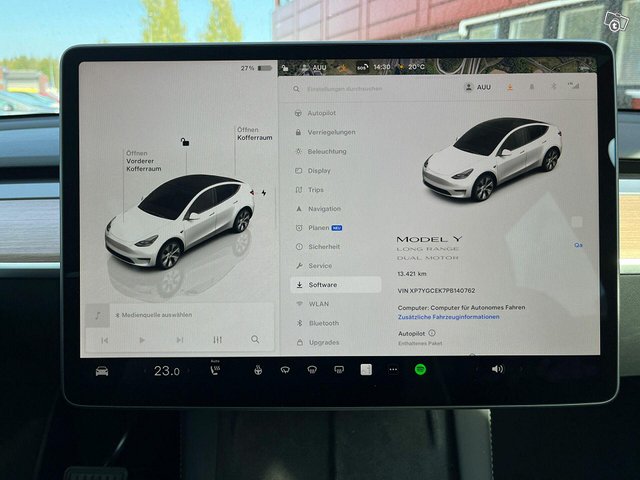 Tesla Model Y 10