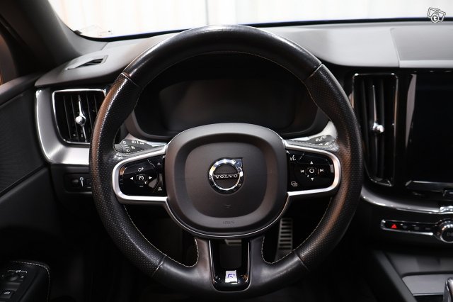 Volvo XC60 15