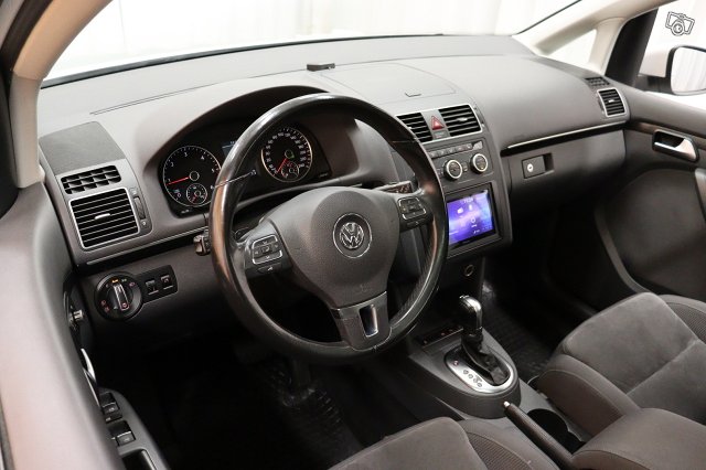 Volkswagen Touran 15