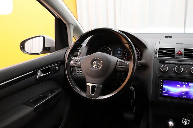 Volkswagen Touran 17