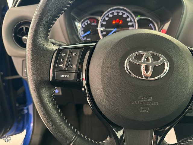 Toyota Yaris 18