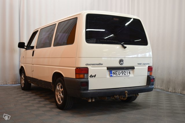 Volkswagen Caravelle 4