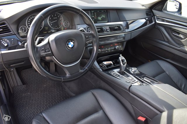 BMW 528 4