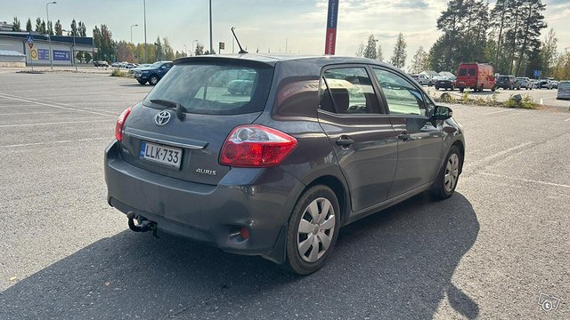 Toyota Auris 2