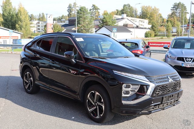 MITSUBISHI ECLIPSE CROSS