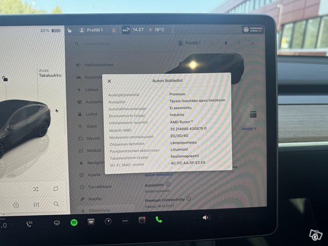 Tesla Model Y 11