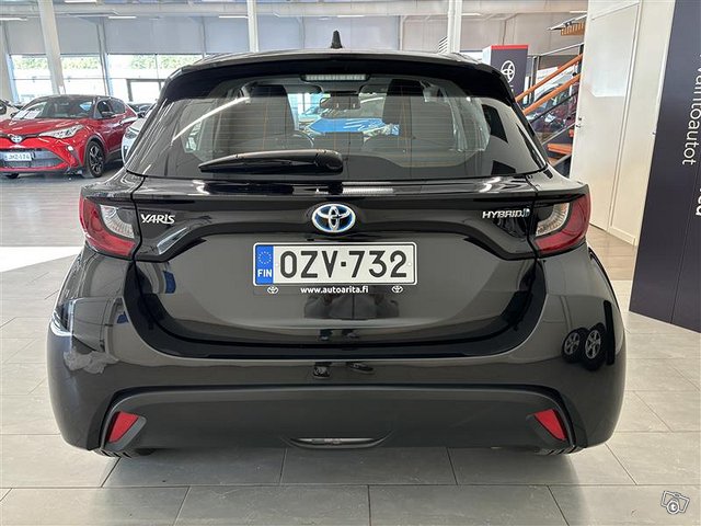 Toyota Yaris 4