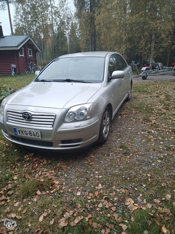 Toyota Avensis 3