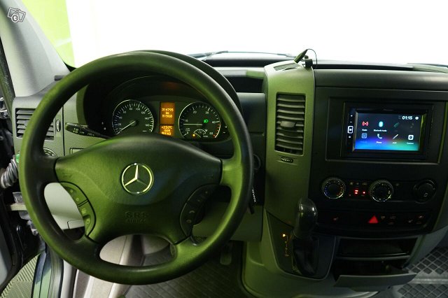 Mercedes-Benz Sprinter 8