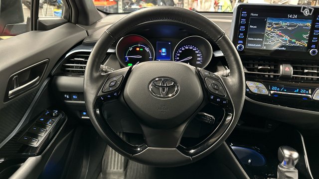 Toyota C-HR 12